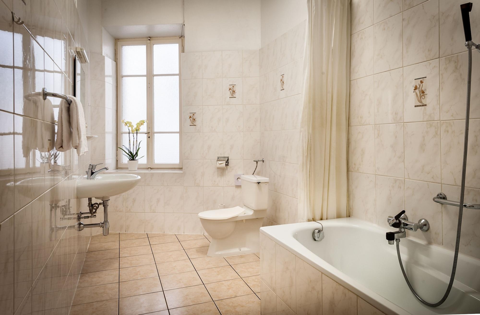 Easyrooms Dell'Angelo Locarno Exterior foto