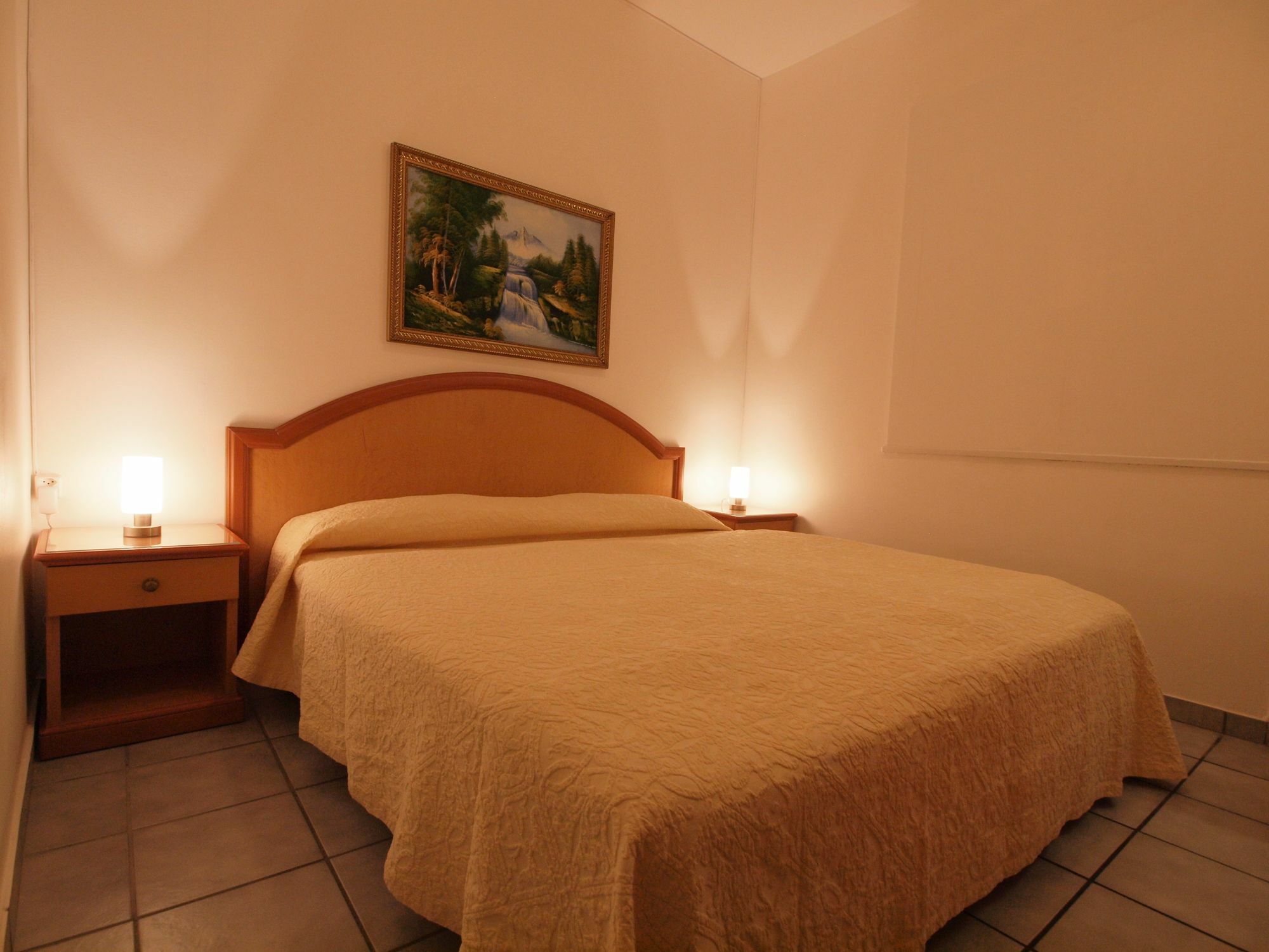 Easyrooms Dell'Angelo Locarno Exterior foto